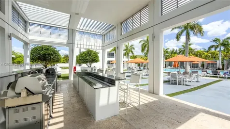 6440 NW 103rd Passage Doral FL 33178