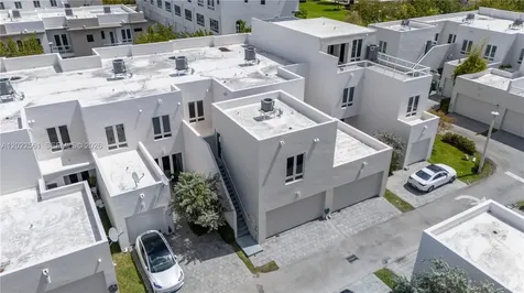 6440 NW 103rd Passage Doral FL 33178