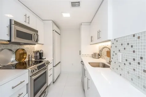 10275 Collins Avenue Bal Harbour FL 33154