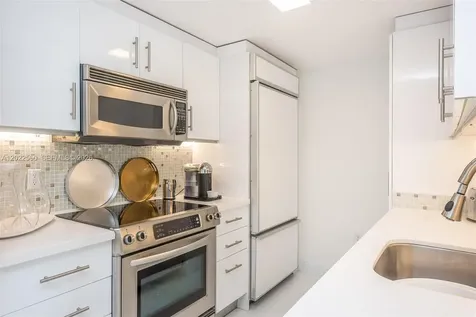 10275 Collins Avenue Bal Harbour FL 33154