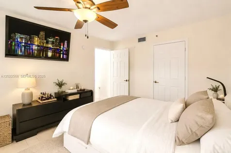 814 NW 36th Avenue Miami FL 33125