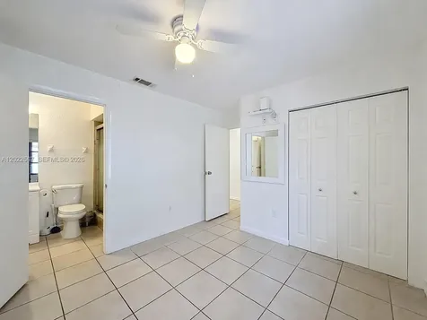 1571 NW 96th Way Pembroke Pines FL 33024