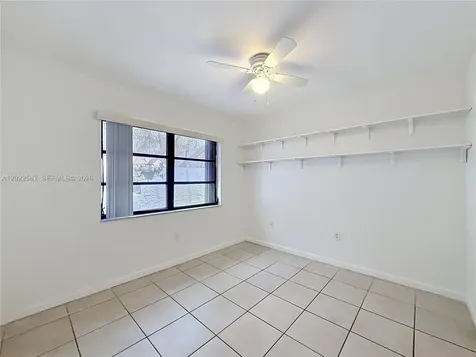 1571 NW 96th Way Pembroke Pines FL 33024