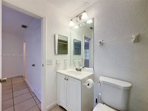 1571 NW 96th Way Pembroke Pines FL 33024