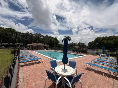 1571 NW 96th Way Pembroke Pines FL 33024