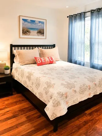 900 Meridian Avenue Miami Beach FL 33139