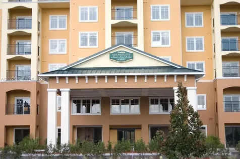 8125 Resort Village Orlando FL 32821
