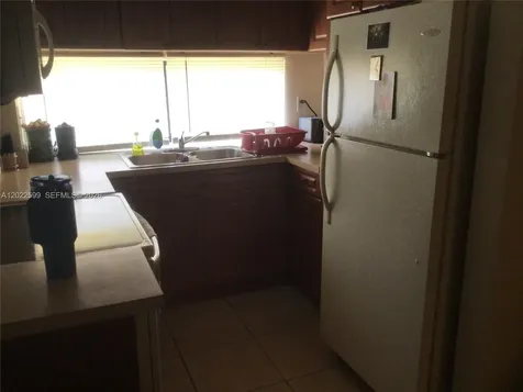 17021 N Bay Road Sunny Isles Beach FL 33160