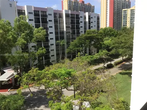 17021 N Bay Road Sunny Isles Beach FL 33160