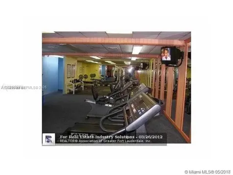 17021 N Bay Road Sunny Isles Beach FL 33160