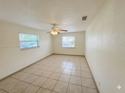129 SE 4th Avenue Hallandale Beach FL 33009