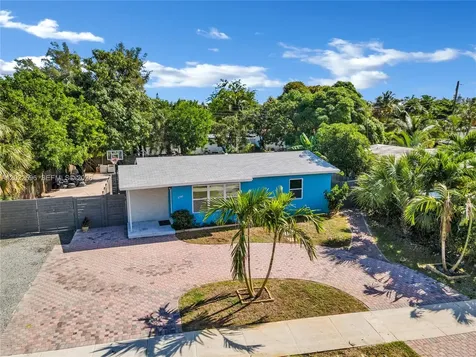 4740 NE 2nd Terrace Deerfield Beach FL 33064