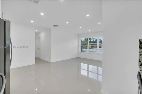 4740 NE 2nd Terrace Deerfield Beach FL 33064