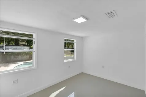 4740 NE 2nd Terrace Deerfield Beach FL 33064