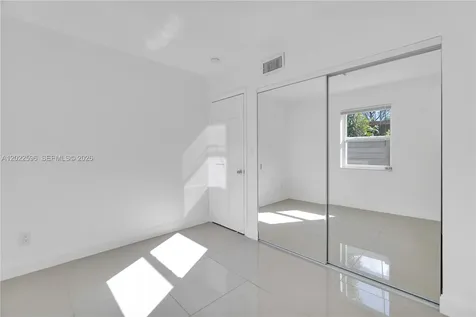 4740 NE 2nd Terrace Deerfield Beach FL 33064