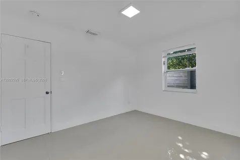 4740 NE 2nd Terrace Deerfield Beach FL 33064