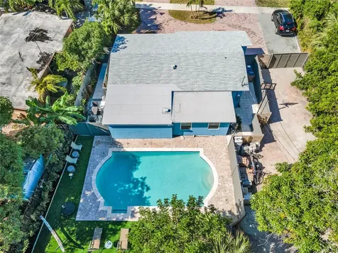 4740 NE 2nd Terrace Deerfield Beach FL 33064