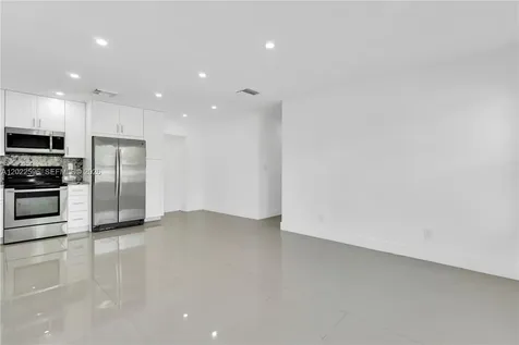 4740 NE 2nd Terrace Deerfield Beach FL 33064