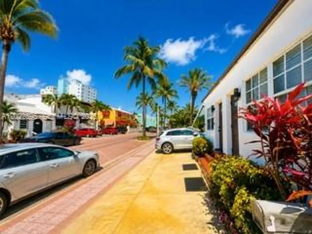 326 Polk Street Hollywood FL 33019