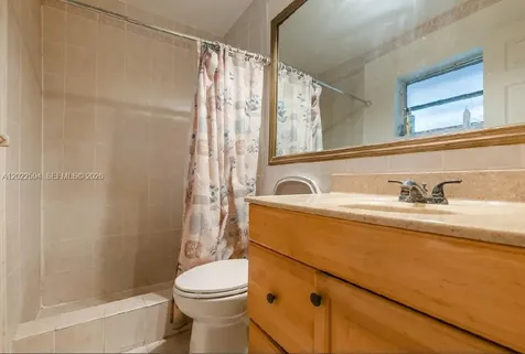 6013 NW 68th Tamarac FL 33321