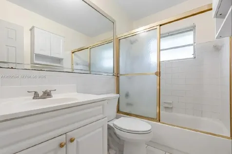 6013 NW 68th Tamarac FL 33321