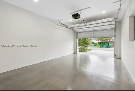 6013 NW 68th Tamarac FL 33321