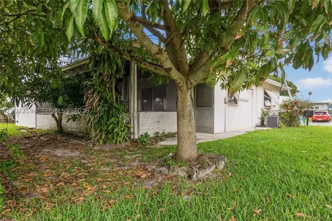 6013 NW 68th Tamarac FL 33321
