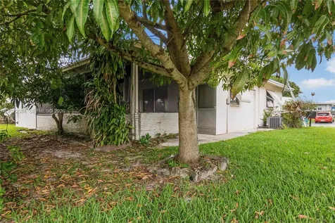 6013 NW 68th Tamarac FL 33321