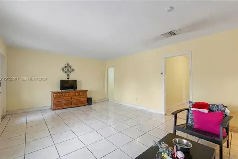 6013 NW 68th Tamarac FL 33321