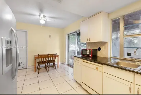 6013 NW 68th Tamarac FL 33321