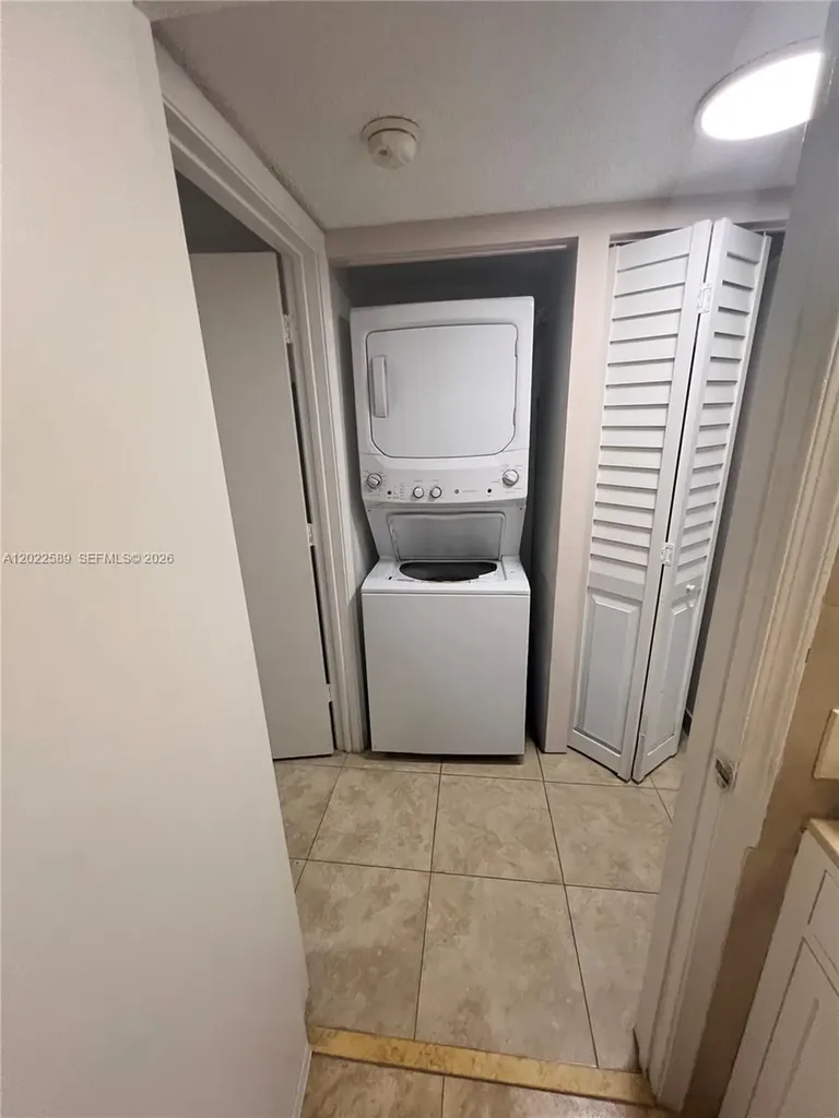 3690 N 56th Avenue Hollywood FL 33021