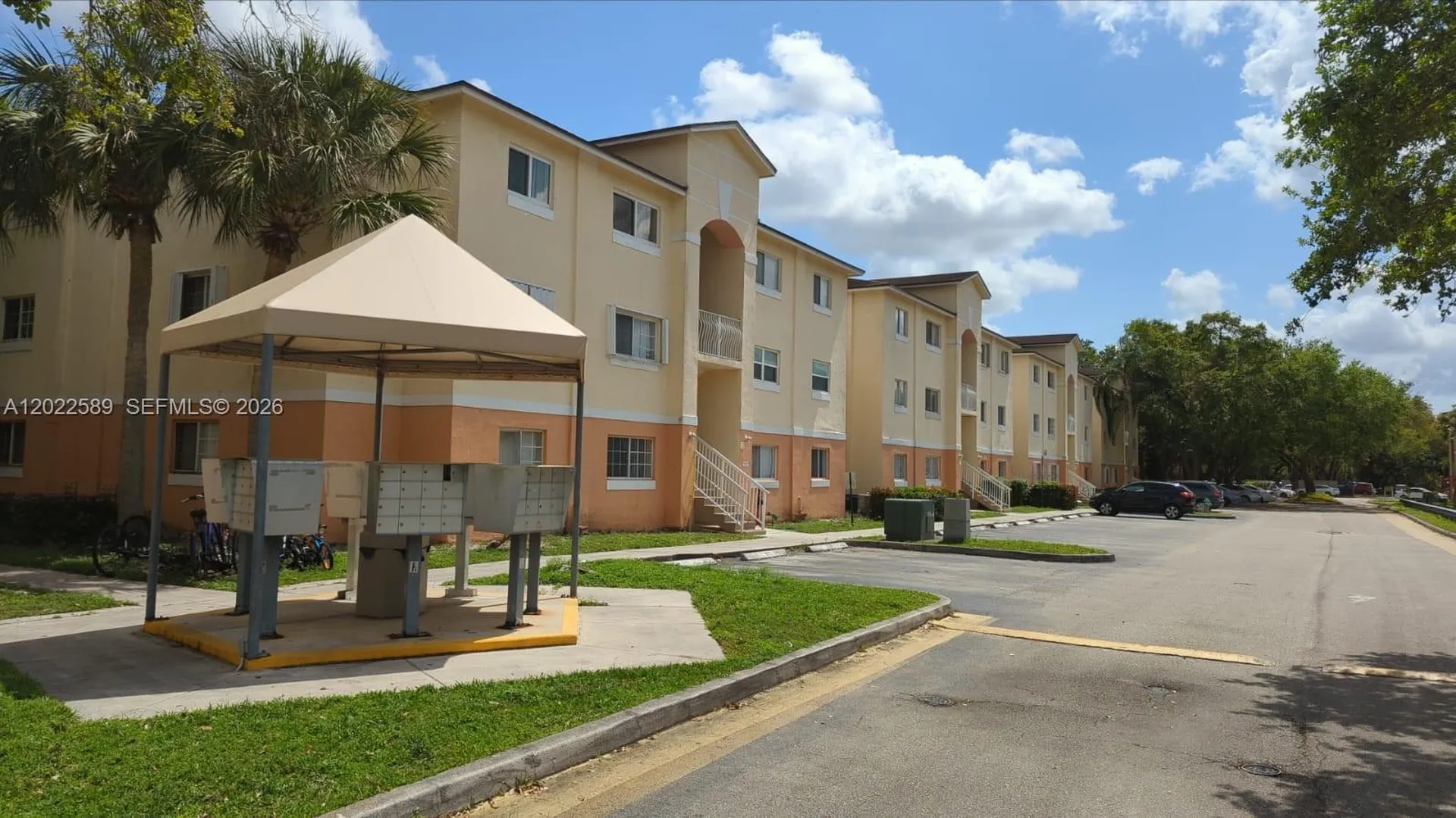 3690 N 56th Avenue Hollywood FL 33021