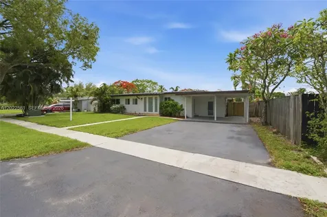 1141 SW 45th Terrace Plantation FL 33317