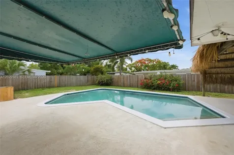 1141 SW 45th Terrace Plantation FL 33317
