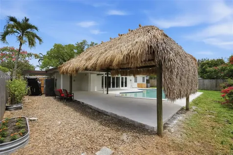 1141 SW 45th Terrace Plantation FL 33317