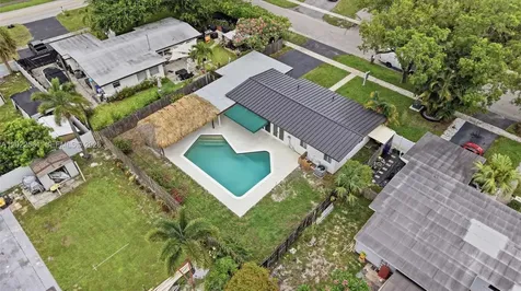 1141 SW 45th Terrace Plantation FL 33317