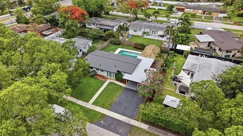 1141 SW 45th Terrace Plantation FL 33317