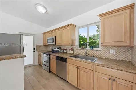 1141 SW 45th Terrace Plantation FL 33317