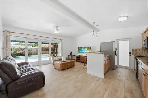 1141 SW 45th Terrace Plantation FL 33317