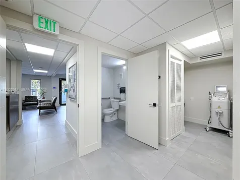 232 SW 8th Street Miami FL 33130