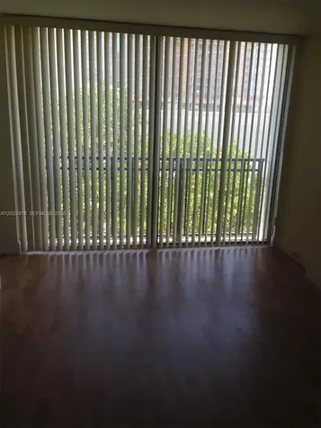 16909 N Bay Road Sunny Isles Beach FL 33160