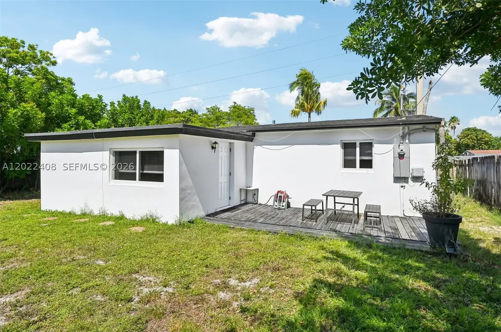 2897 NE 12th Avenue Pompano Beach FL 33064