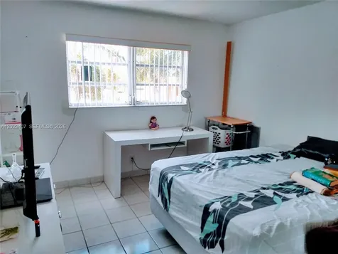 581 Blue Heron Drive Hallandale Beach FL 33009