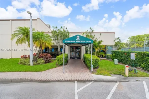 2767 Carambola Circle S Coconut Creek FL 33066