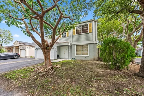 22316 SW 99th Avenue Cutler Bay FL 33190