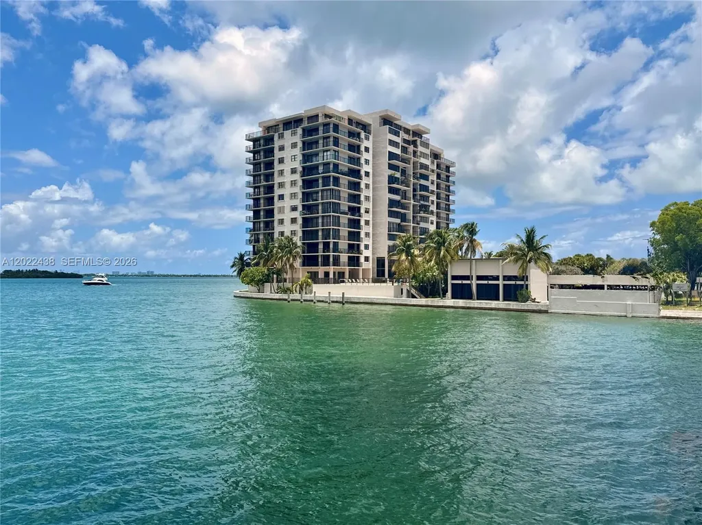 801 N Venetian Drive Miami FL 33139