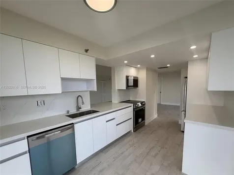 801 N Venetian Drive Miami FL 33139