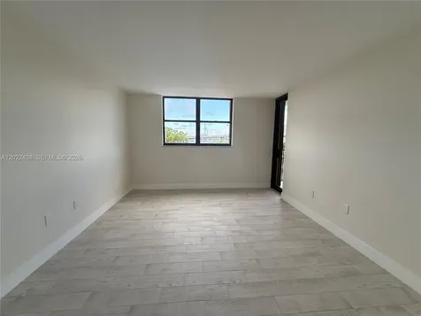 801 N Venetian Drive Miami FL 33139