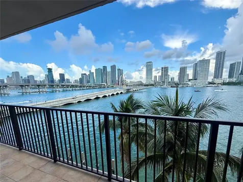 801 N Venetian Drive Miami FL 33139