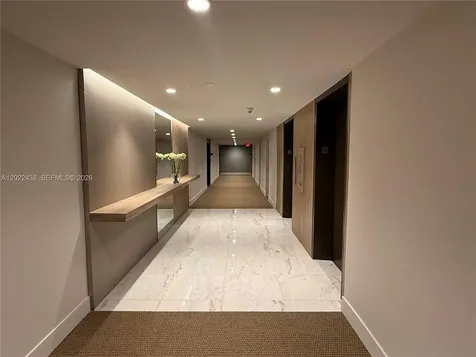 801 N Venetian Drive Miami FL 33139